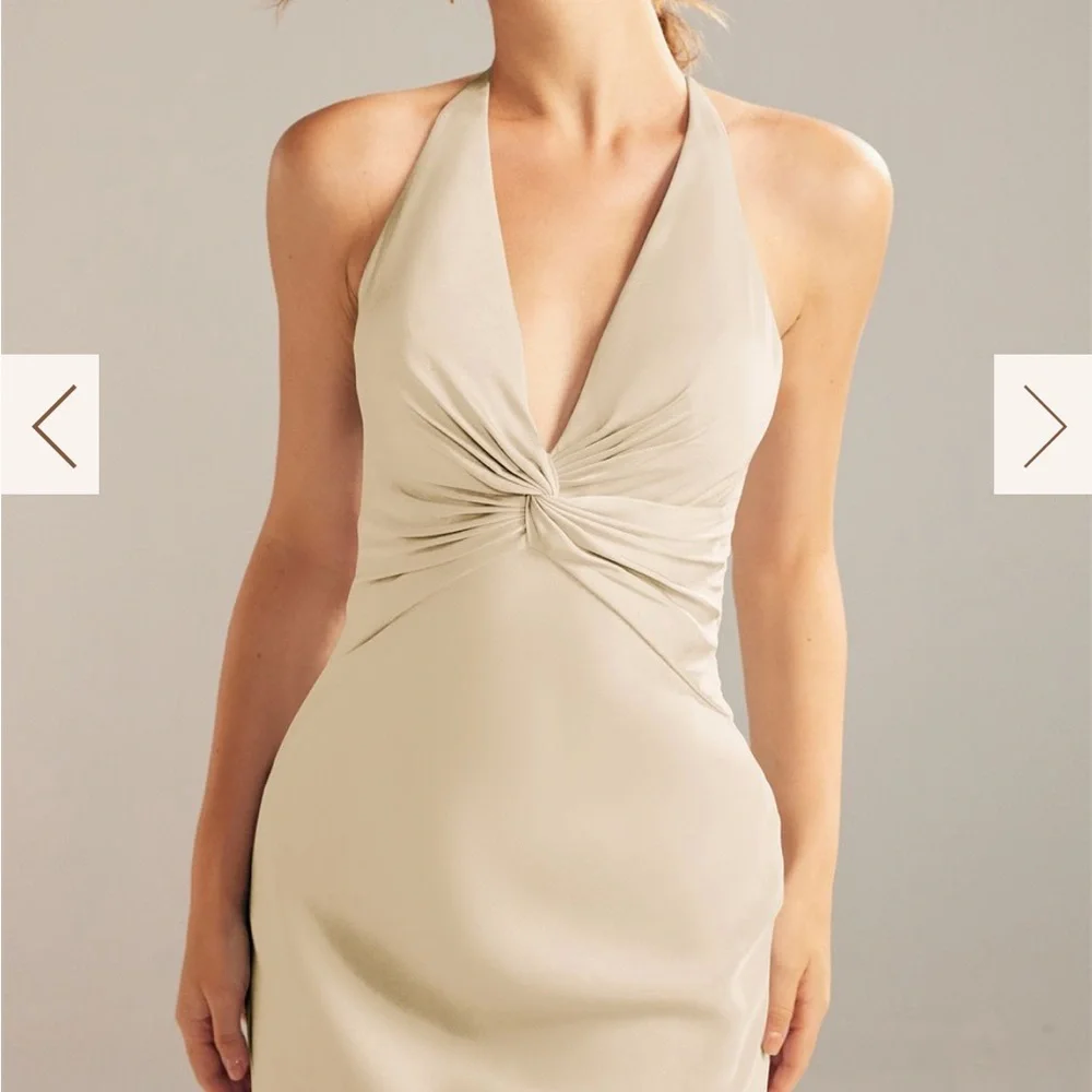 Elegant Cream Maxi Dress - Picture 3 of 4
